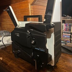Vintage elmo 16-CL projector